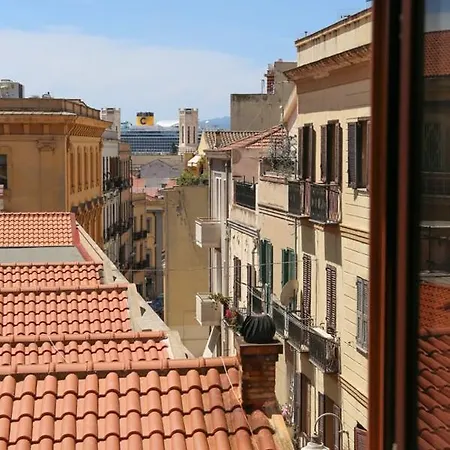 דירה Palazzo Cima קליארי